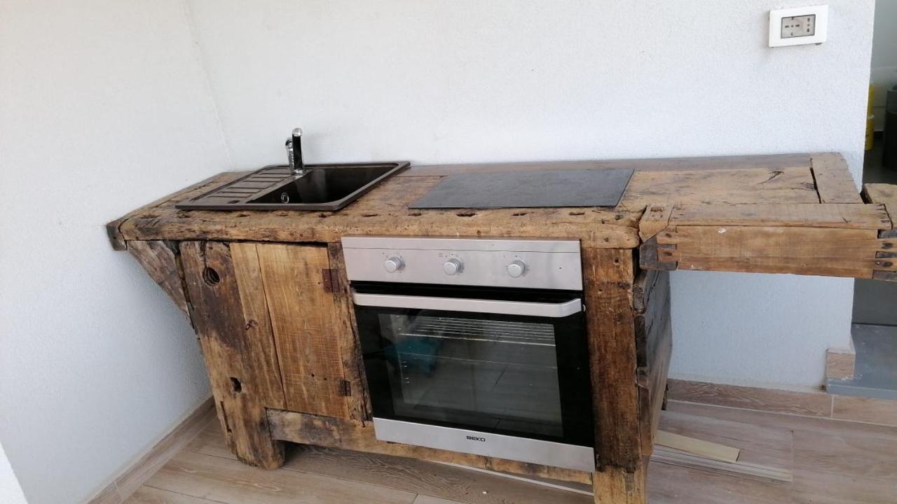 Appartamento Spotorno Con Ampio Terrazzo Attrezzato Anche Con Angolo Cottura מראה חיצוני תמונה