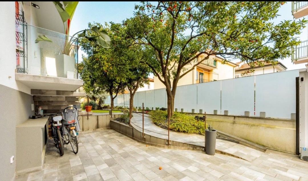 Appartamento Spotorno Con Ampio Terrazzo Attrezzato Anche Con Angolo Cottura מראה חיצוני תמונה